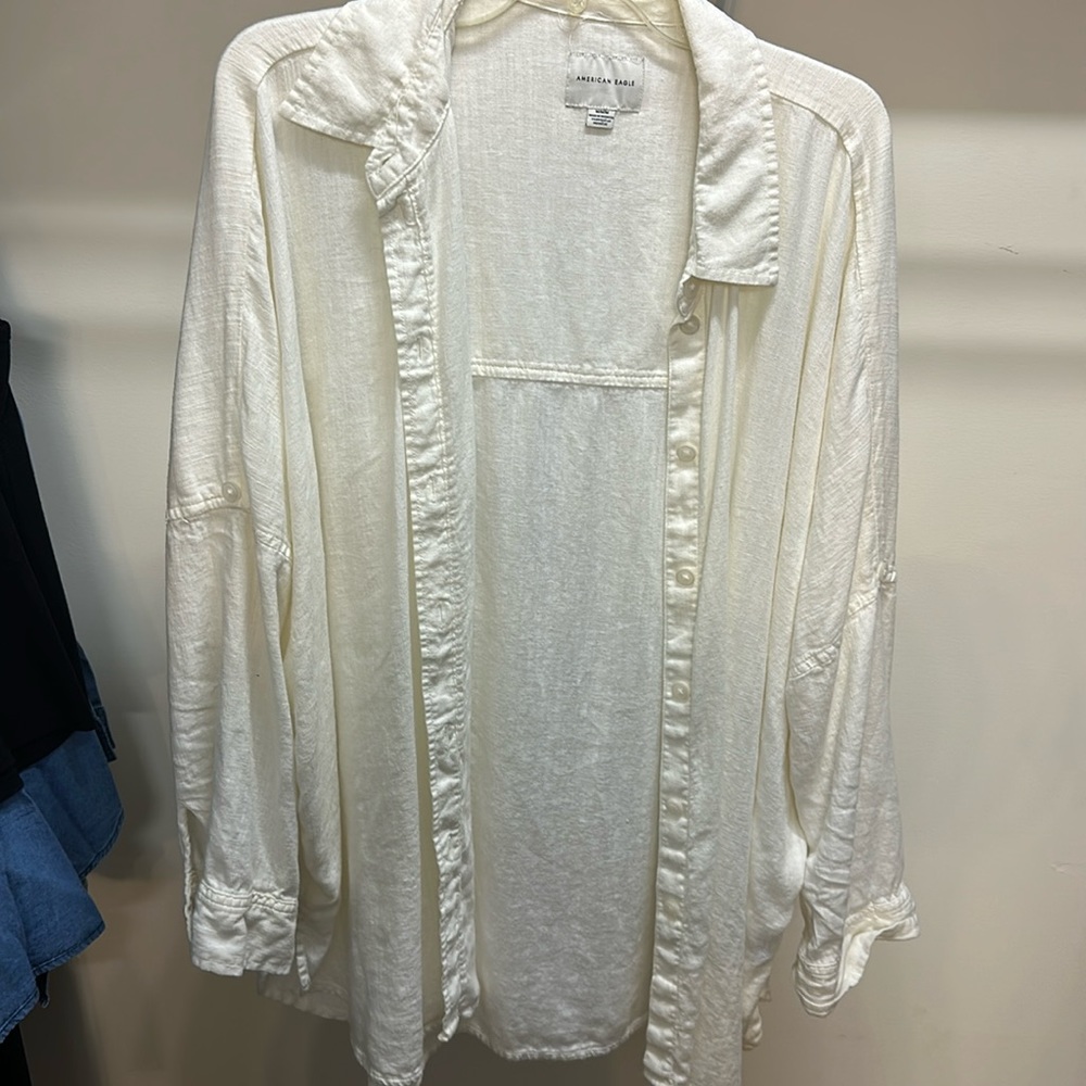 American Eagle button down linen shirt Medium